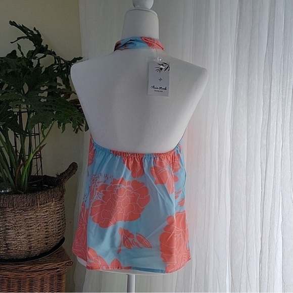Olivia Mark – Plant Print Criss-Cross Halter Tank Top - Picture 5 of 8